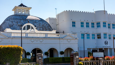 The dome atop the Hydro Casino, never was a casino, only a ballroom. [5470]