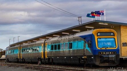 The Outback Explorer provides a train service between Broken Hill and Sydney, but only once per week. [2806]