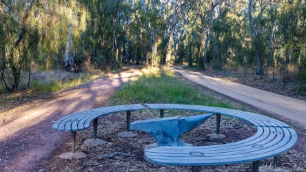Simmo`s Seat and anvil, a sculpture by John Wood, celebrating the roles of blacksmiths in the Hay of the mid 1800s. [5030]