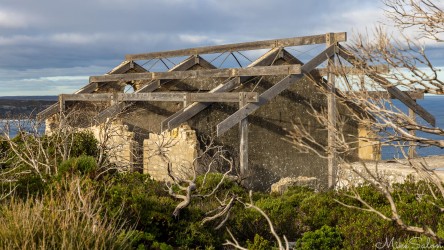 Ruins of the storehouse at Weirs Cove for the Cape Du Couedic lighthouse. [3727]