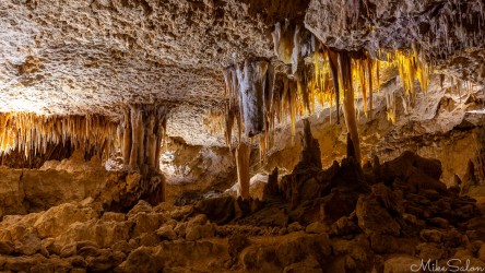 The largest public cavern of the Kelly Hill Caves featured a sound and light show. [3895]