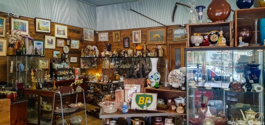 Our breakfast stop in Hallett was not only a cafe, but a collectables shop, post office and real estate agent, with a very friendly host. [4919]