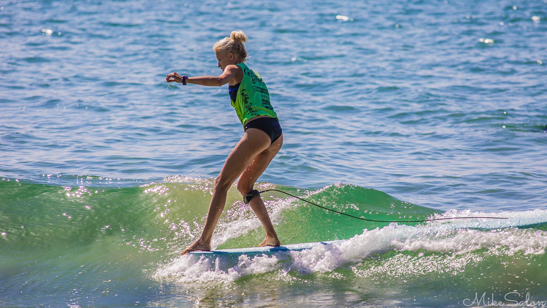 On The Nose at Noosa : Entrant in surfing contest on the nose of her board, trying to make the best of a very small wave. (0D2A0642.jpg)<br>Camera: Canon EOS 5D Mark IV