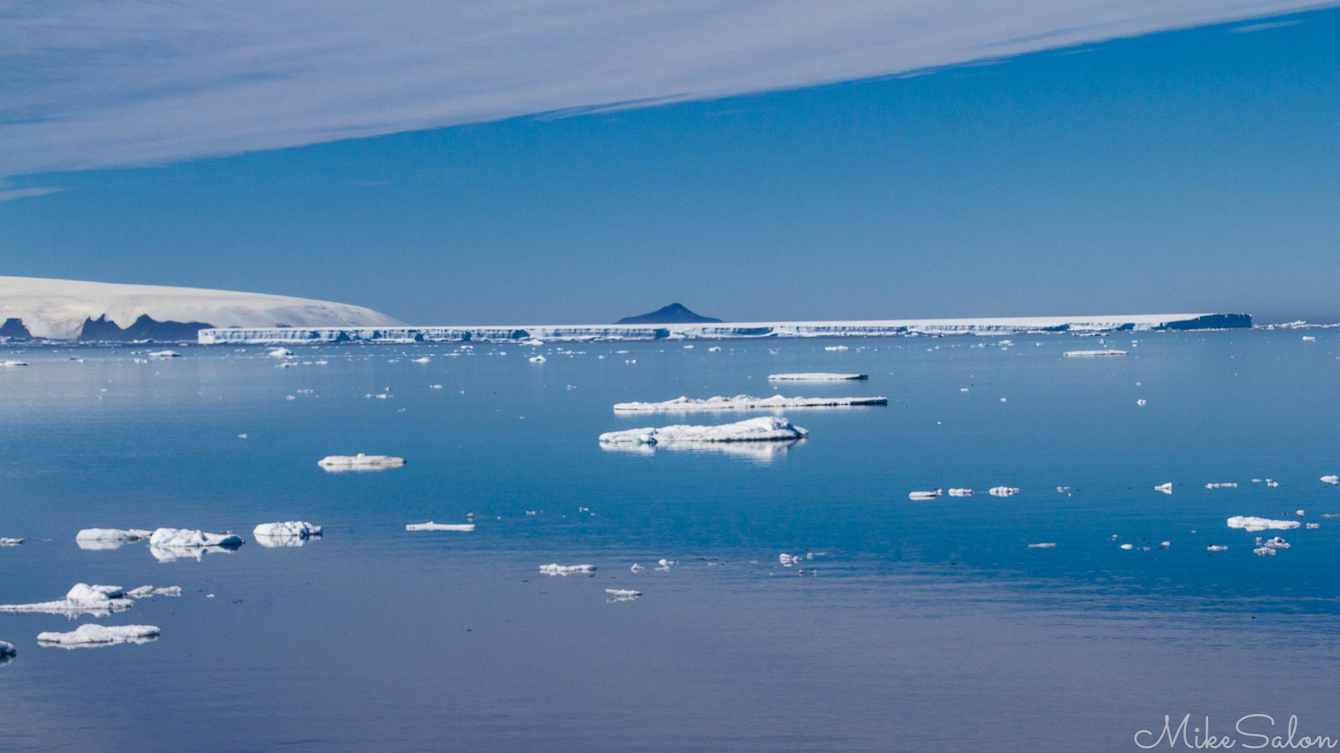 Giant Iceberg : That distant tabular iceberg is 20km long, in the Weddell Sea. (IMG_7779.jpg)<br>Camera: Canon EOS 60D