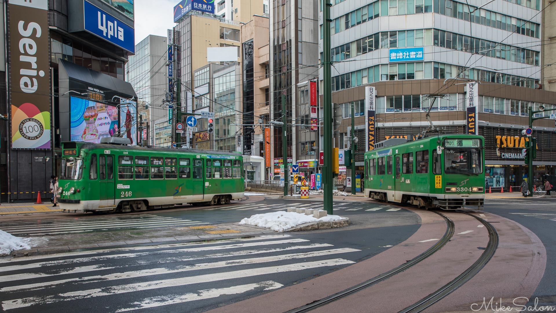 Modern Sapporo : Trams on Sapporo's big loop circular line. (0D0A8663.jpg)<br>Camera: Canon EOS 5D Mark IV