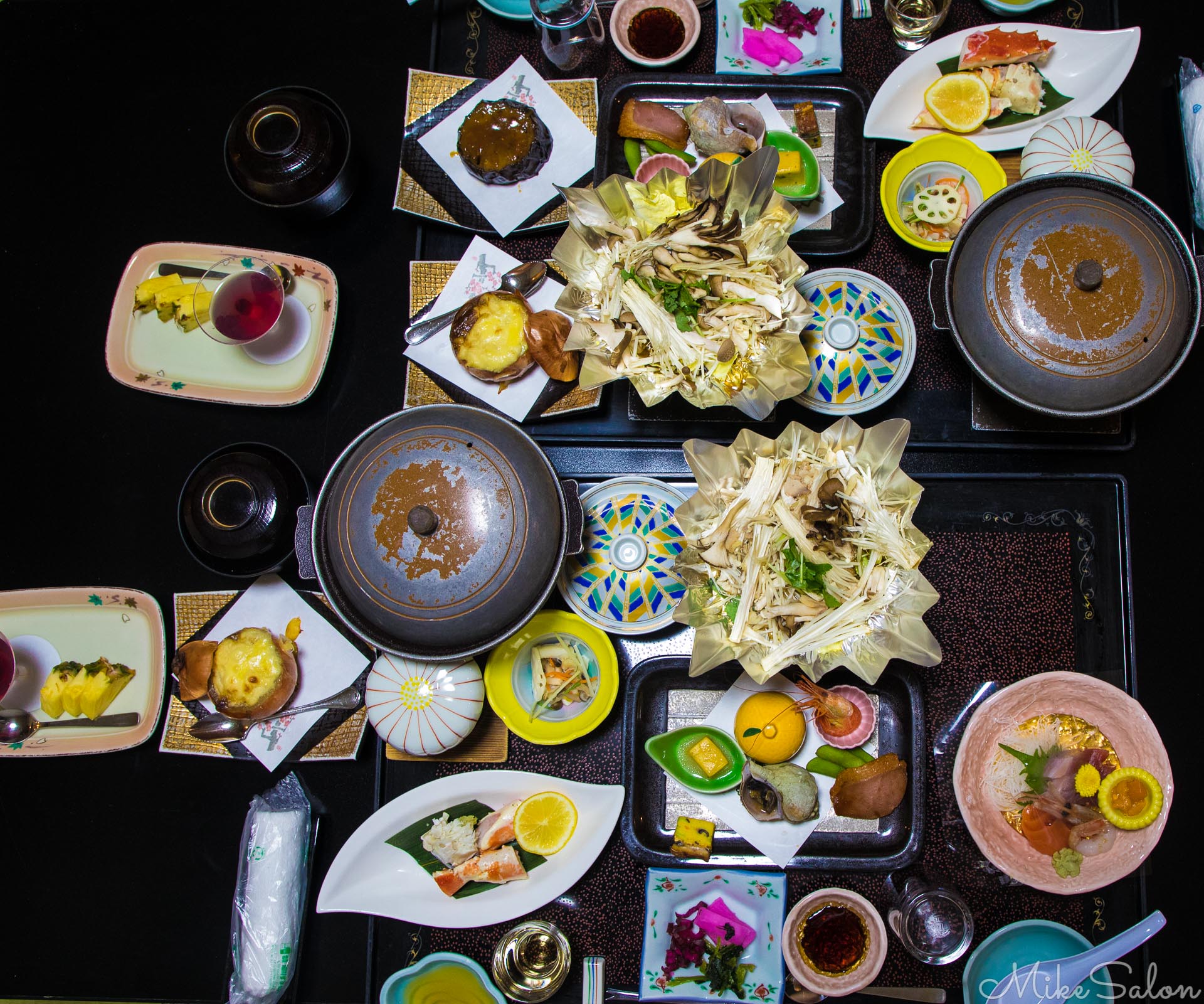 Spectacular Kaiseki Meal : Nothing looks better than an artistic Kaiseki-ryo multi-course dinner (0D0A8861.jpg)<br>Camera: Canon EOS 5D Mark IV